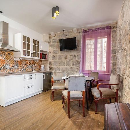 Aparthotel Vintage House Al Pozzo à Hvar Town Extérieur photo