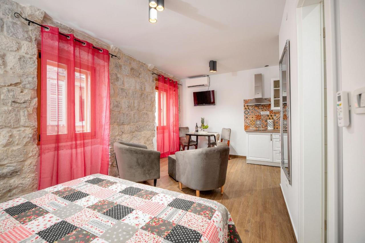 Aparthotel Vintage House Al Pozzo à Hvar Town Extérieur photo