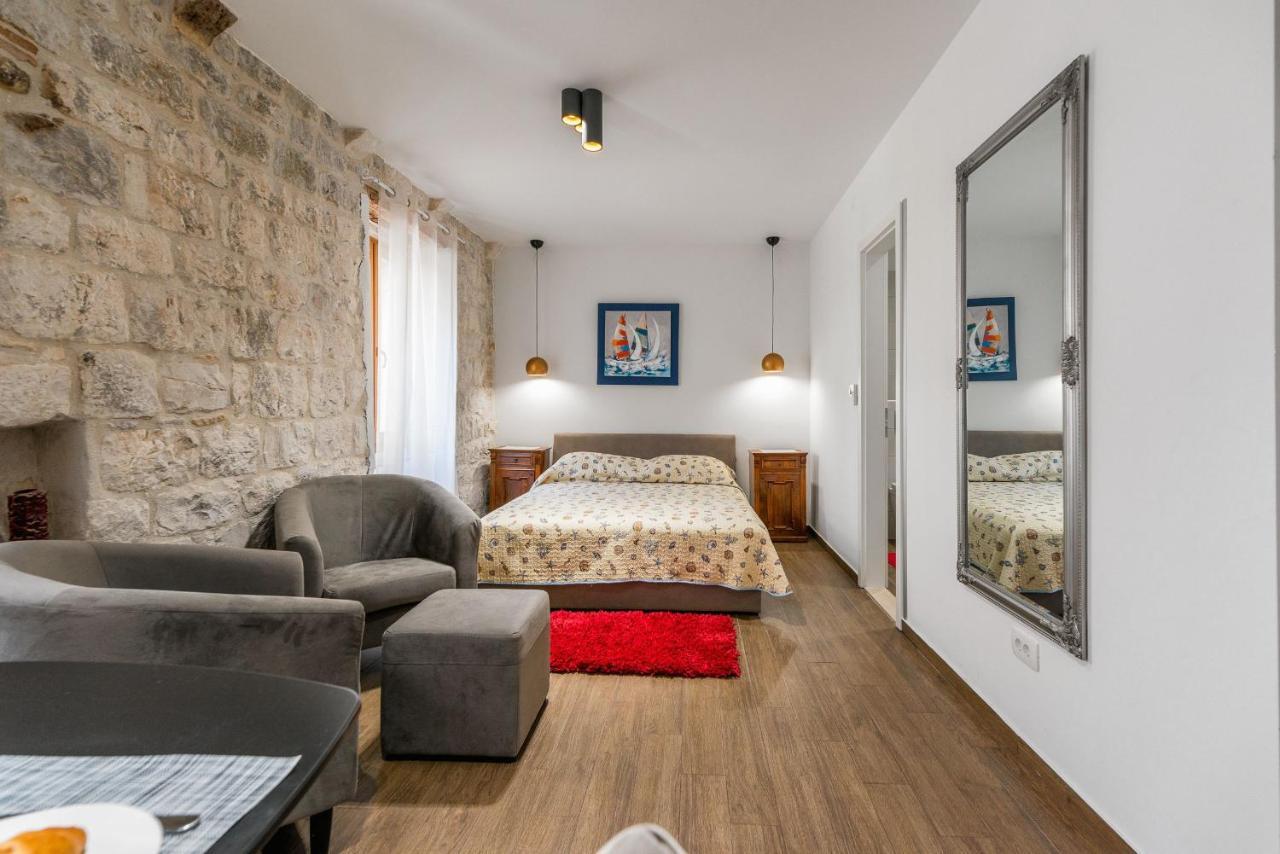 Aparthotel Vintage House Al Pozzo à Hvar Town Extérieur photo