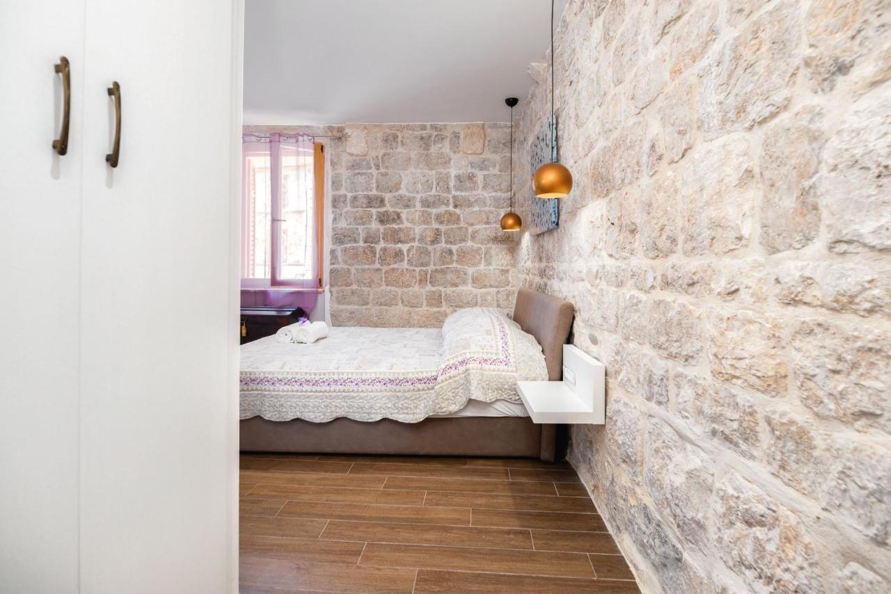 Aparthotel Vintage House Al Pozzo à Hvar Town Extérieur photo