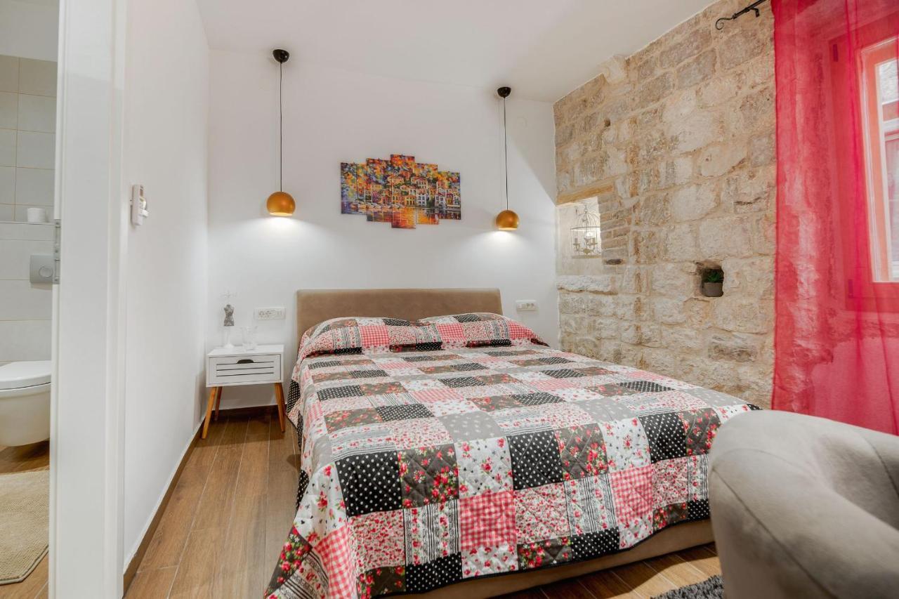 Aparthotel Vintage House Al Pozzo à Hvar Town Extérieur photo