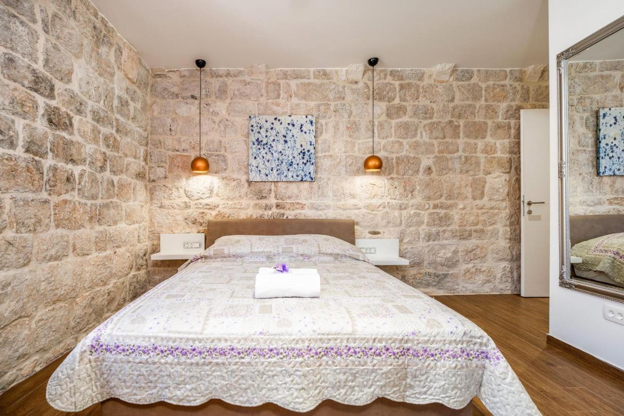 Aparthotel Vintage House Al Pozzo à Hvar Town Extérieur photo