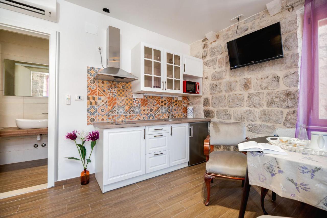 Aparthotel Vintage House Al Pozzo à Hvar Town Extérieur photo